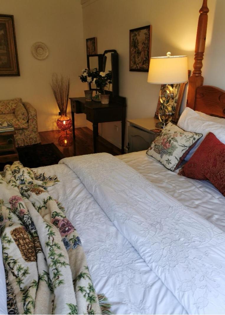 Wyndover Mountain Retreat Beechmont Room photo